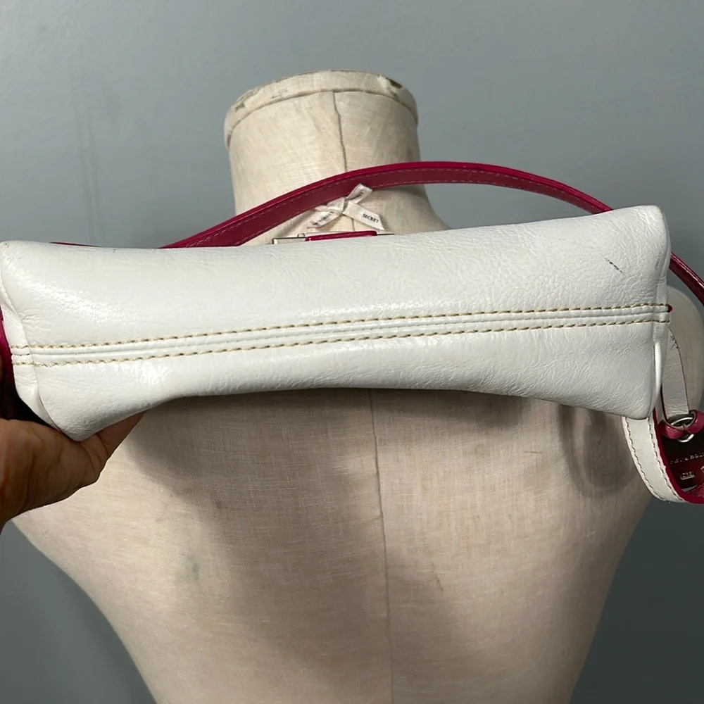 Dooney & Bourke Women's White Leather Heart Buckle Baguette Shoulder - Picture 4 of 16
